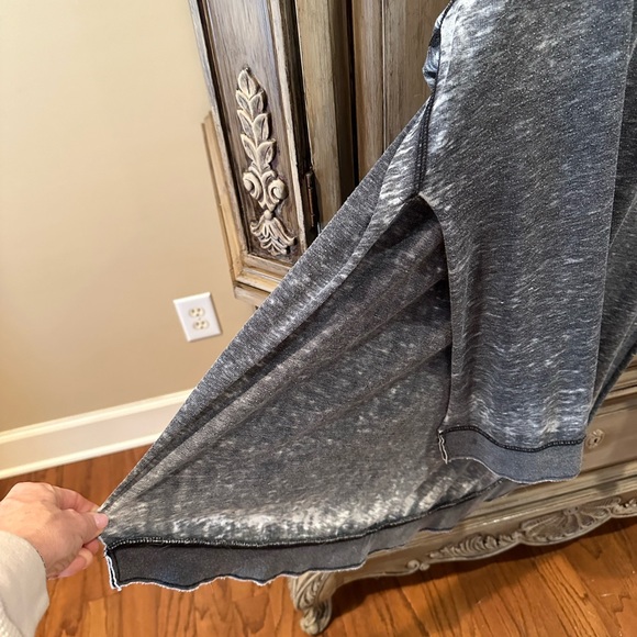 Z Supply Sweatshirt - Picture 4 of 5